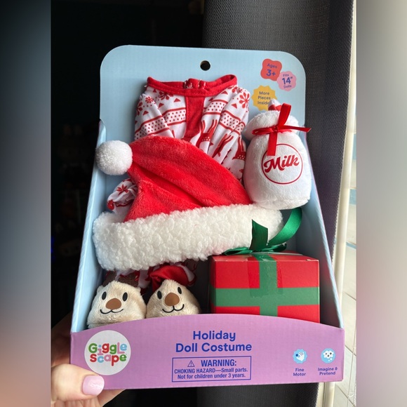 Holiday Doll Costume Set will fit 38cm labubus - Picture 2 of 3